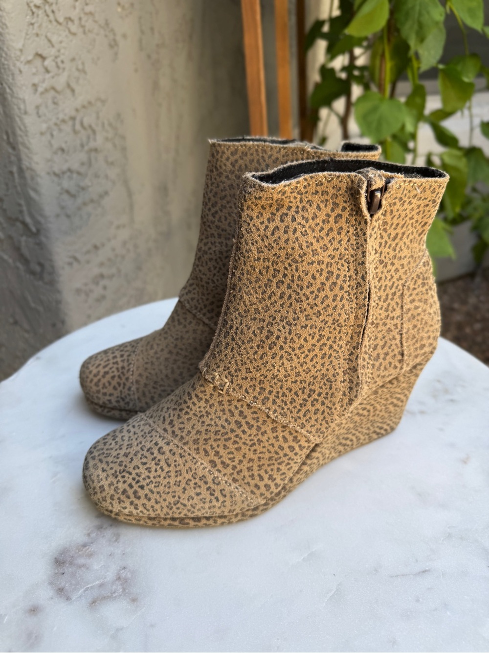 Tom’s Kala Desert Leopard Wedge Heel